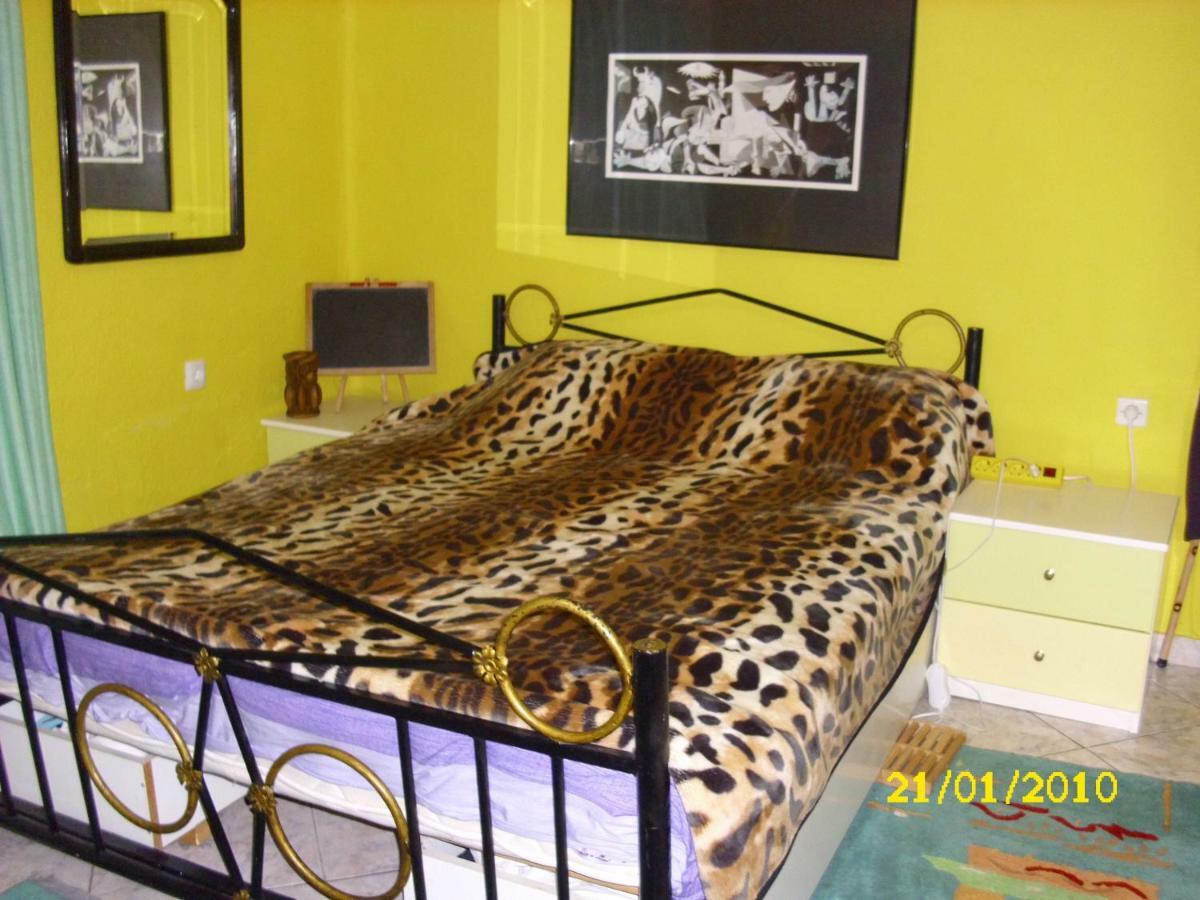 Villa Julia 네아 플라기아 외부 사진